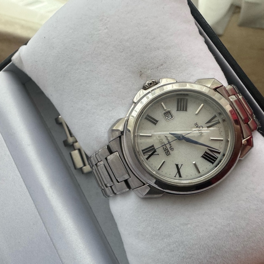 Seiko premier solar women watch - Picture 3 of 5